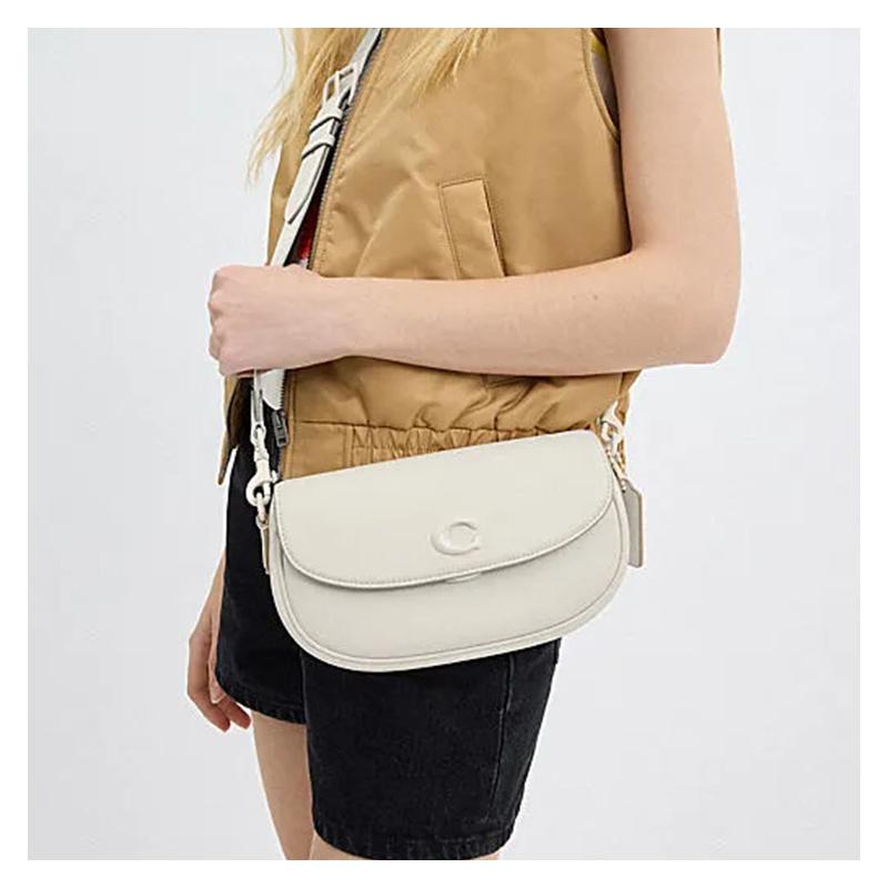 Coach EMMY 23 Brand Logo Logo Push Lock Closure Cow Leather Saddle Bag Hand Shoulder Bag Medium Size Women's White