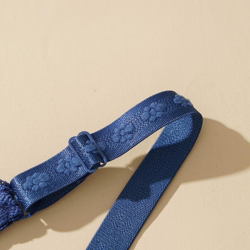 Plus Size Ultra-thin Lace Bras Women Sexy Exquisite Bras Non-padded Push Up Hollow Out Gathered Solid Underwear 34-40 B/C CUP