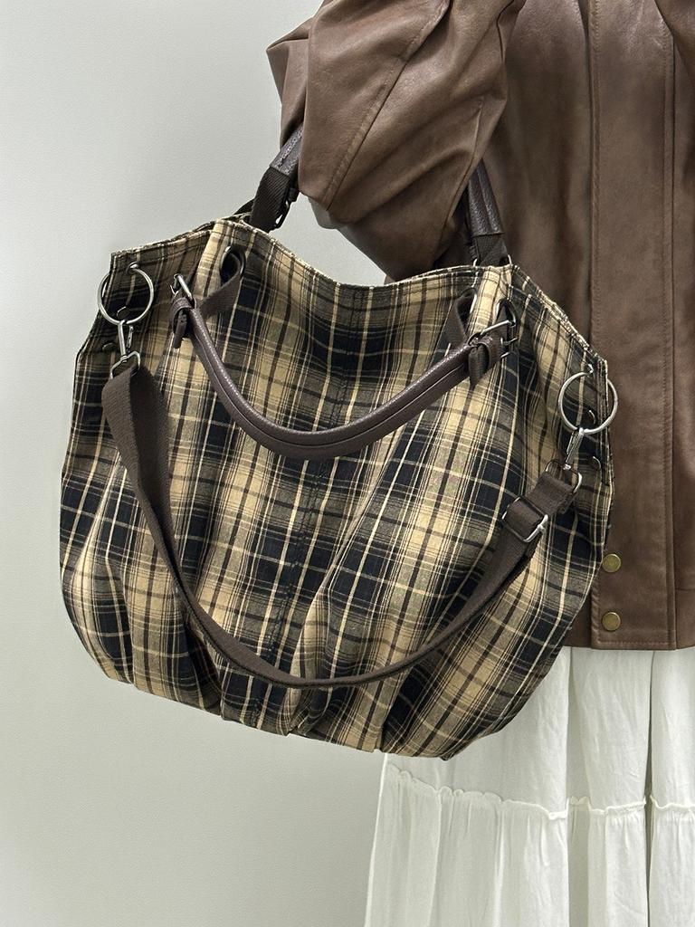 Japanese retro large-capacity tooling canvas bag multi-functional shoulder messenger bag student commuting portable tote bag