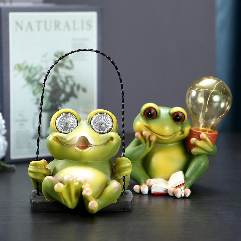 Outdoor Frog Garden Statue Decor for Outside Yard Ornament for Porch Patio Balcony Lawn Shelf Gardening Gifts Statue