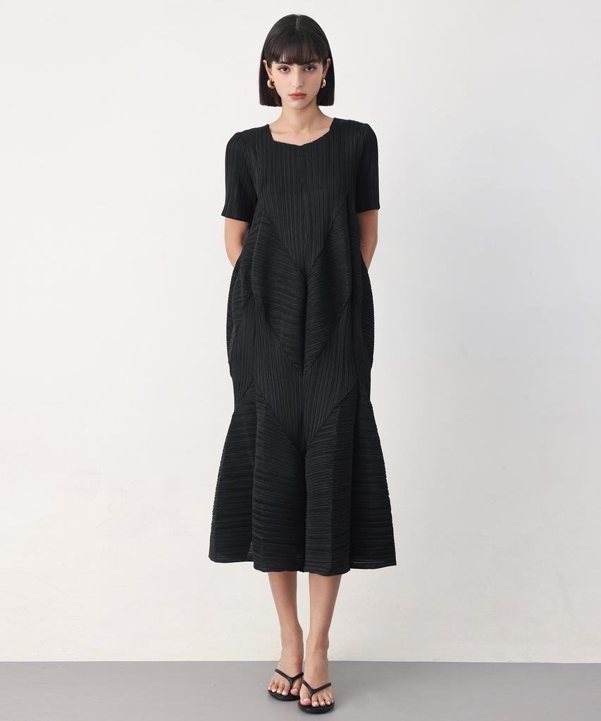 PLEATSMOOD Voluminous Pleated Dress