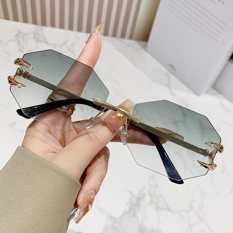 Lunettes de soleil sans monture tendance pour hommes avec design octogonal polygonal - Style urbain Y2K, monture en métal, verres PC pour vêtements décontractés et d'extérieur