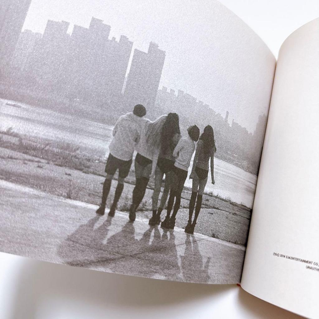 [USED] Limited Edition f(x) Red Light Album Booklet + Amber Trading Card