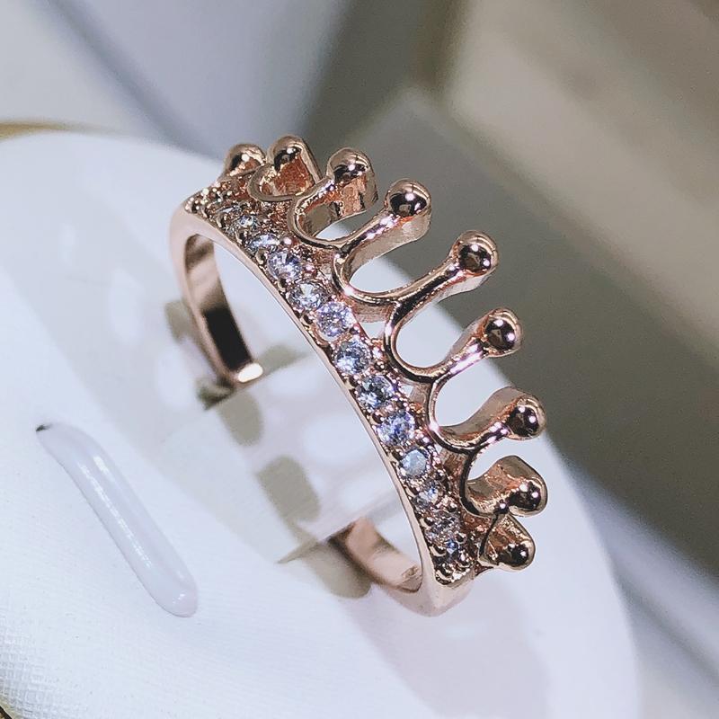 Trendy  Copper Women Rings Jewelry with Zircon Gemstone Crown Shape Finger Ring Accessories for Wedding Party Gift