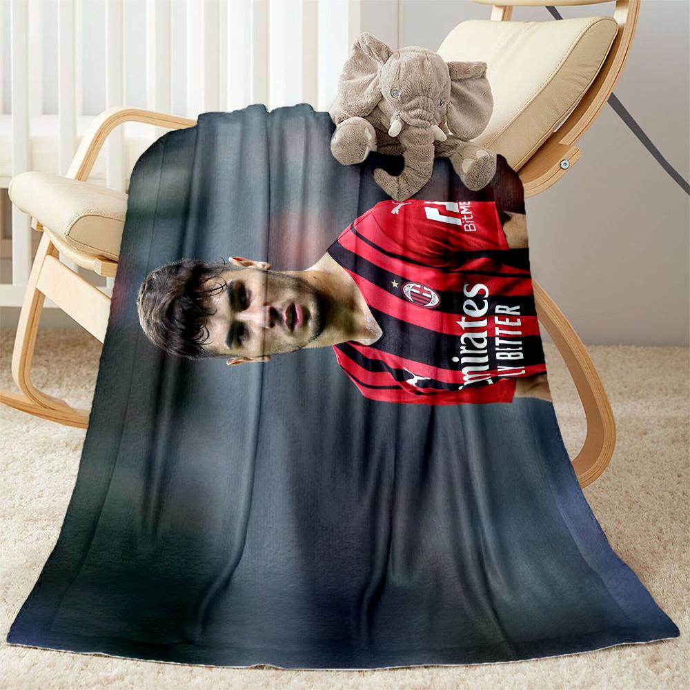 Football Player Action Blanket Soft Warm Cozy Suitable for Chair Office Picnics Four Seasons Universal Warmthful Decor Gifts For Family Or Friends