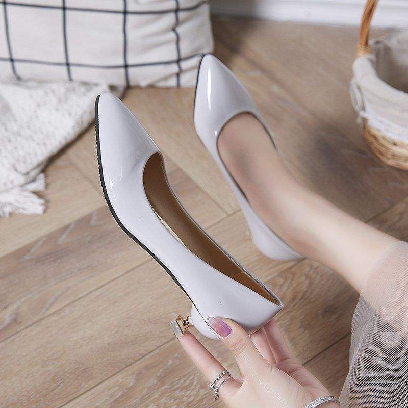 3Cm cat heel low heel spring and autumn thin heel bright leather single shoes pointed black candy color versatile simple comfortable work shoes