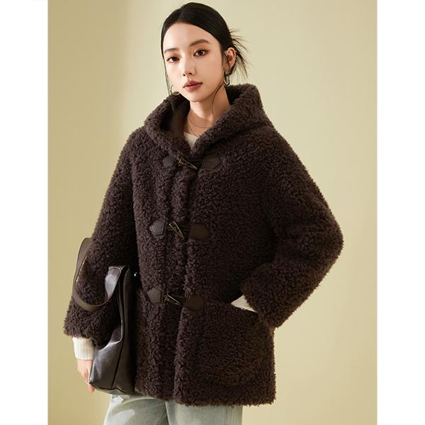 Hooded Cow Horn Button Wool Fur Coat