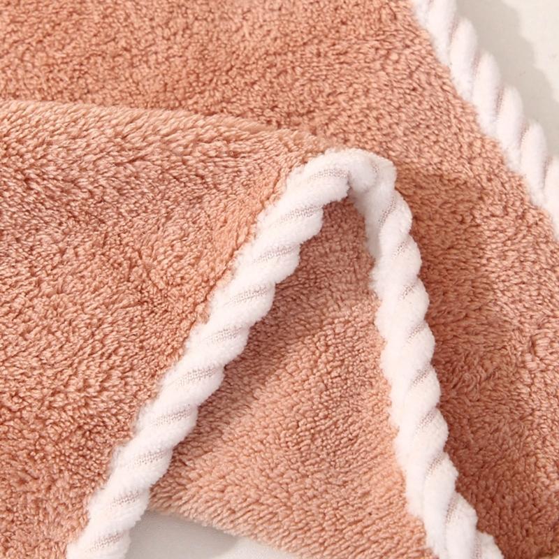 Christmas Themed Hand Towel for Home Bathroom Kitchen Washcloths Soft Comfortable Strong Absorbent Washing Hand Towel