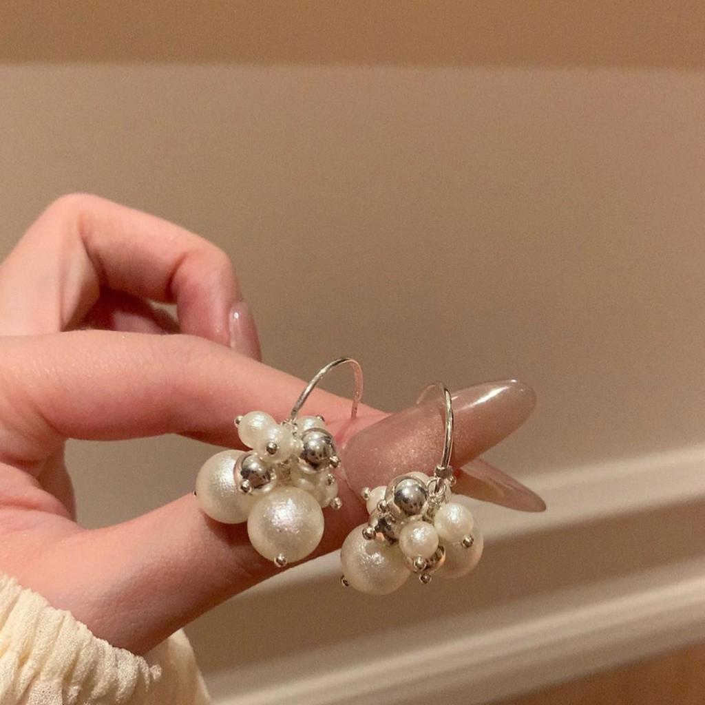 2026 New French Retro Pearl C-Shaped Stud Earrings: Elegant Women's Accessories to Enhance Style & Sophistication