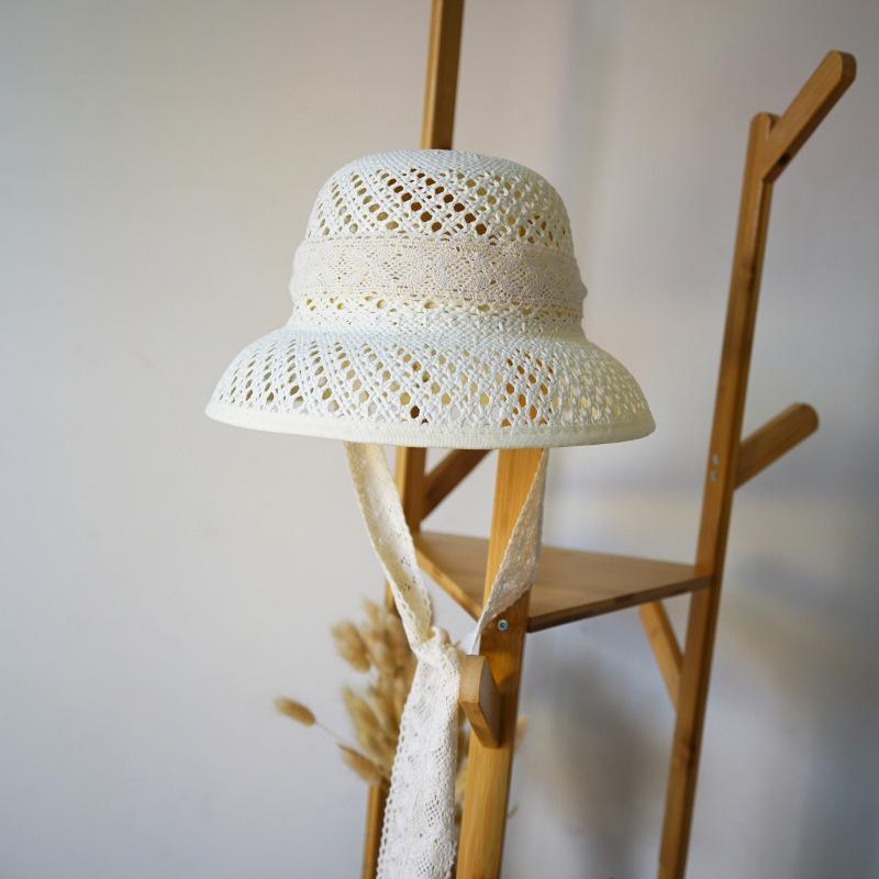 French Elegant Retro White Hepburn Fungus Lace-Up Bell-Shaped Basin Hat Woven Straw Hat Women'S Summer Vacation Fisherman'S Top Hat