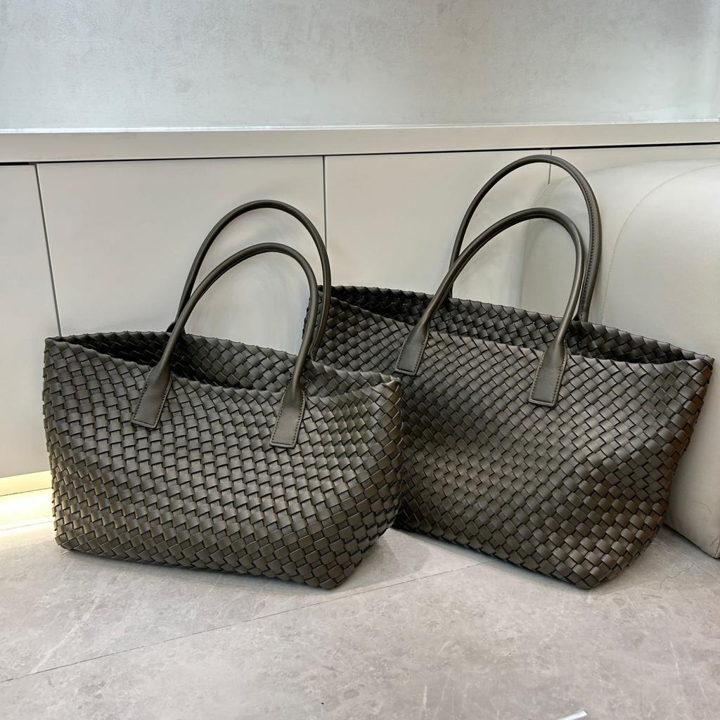 2025 Cross-border Explosion, Genuine Leather Woven Vegetable Basket, Cowhide Tote, Large-capacity Underarm Hand-held Large Bag, Women's Foreign Trade