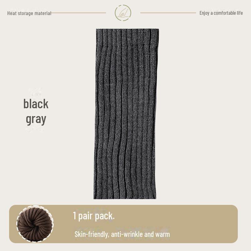 Damskie dzianinowe legginsy za kolano w szare paski, skarpetki na wiosnę i jesień