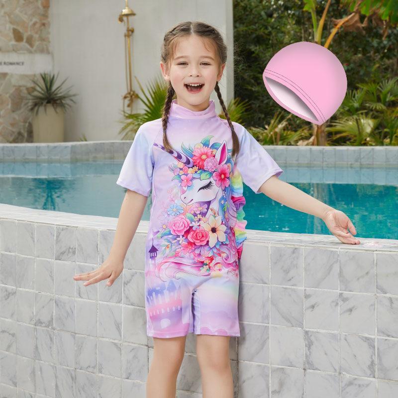 Dívčí kreslené jednodílné plavky s krátkým rukávem a rychleschnoucí úpravou, s ochranou proti slunci, Jihovýchodní Asie.