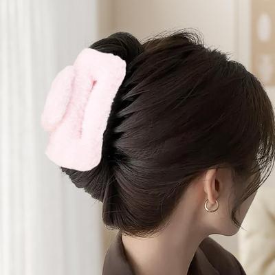 Fashion Fuzzy Claw Clip Soft Claw Clips for Thick Hair Large Non-Slip Hair Clips Decorate Long Hair Strong Hold Hair Accessories