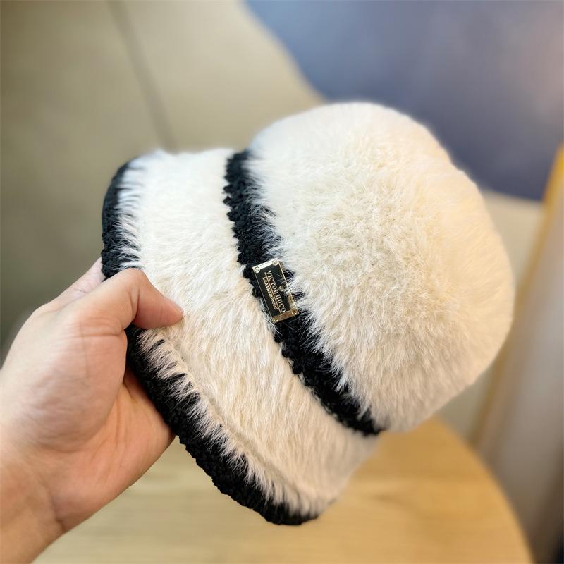 Hüte für Damen Herbst und Winter Neuer Stil Spleißen Damen Warme Reise Winddicht Fischerhut Zeigt Gesicht Klein Vielseitig Gestrickter Beckenhut