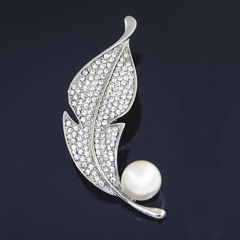European High-End Rhinestone Leaf Brooch and Pearl Lapel Pin