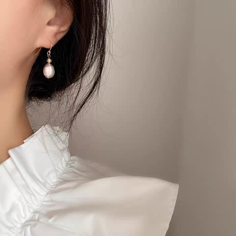 Natural Baroque special-shaped lavender romantic lavender pearl earrings personality temperament French elegance stud earrings women