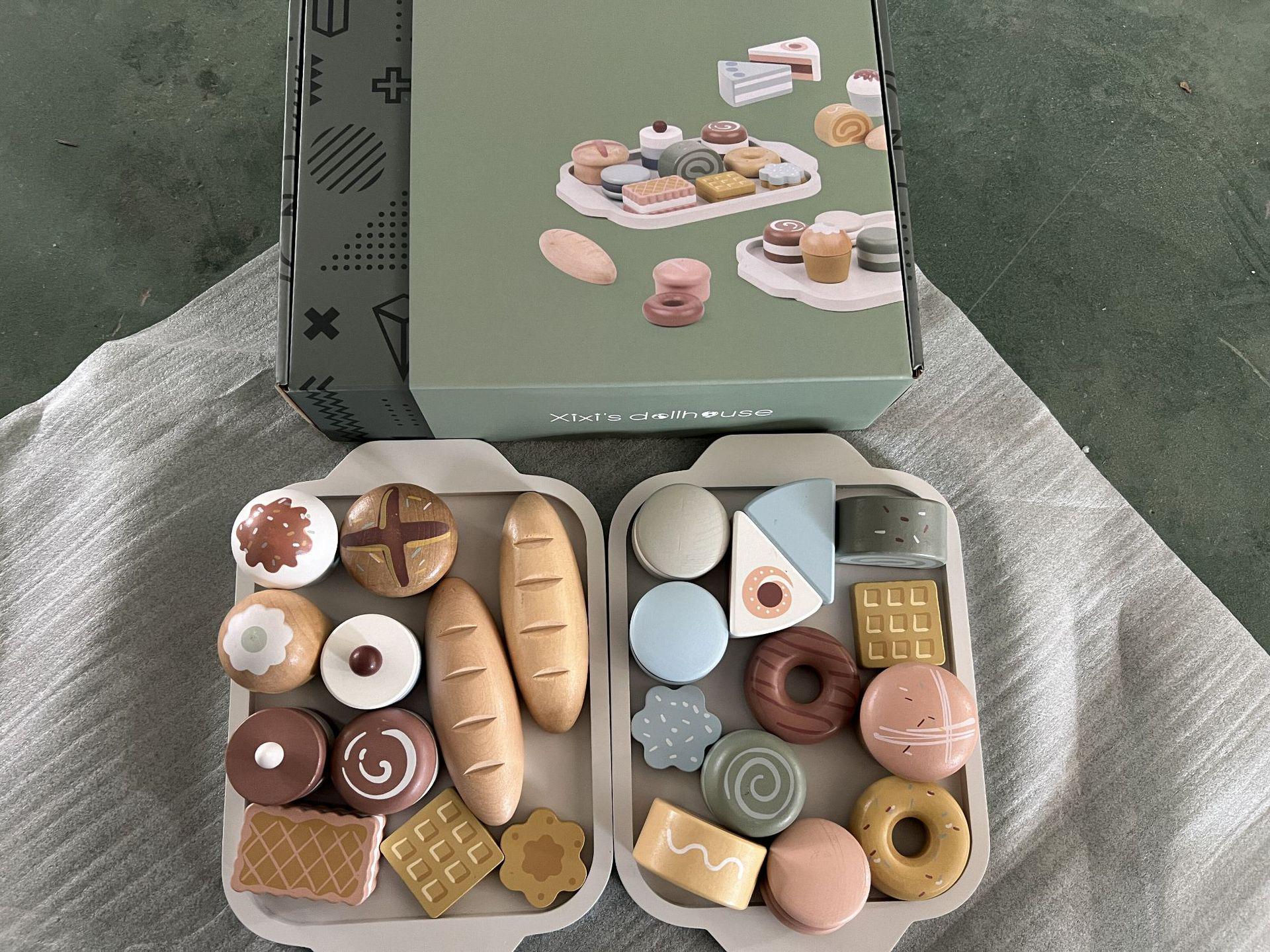 

NunuKids Wooden Cake & Pastry Play Set for Kids Ages 3-7 - Pretend Play Kitchen Dessert Baking Toy