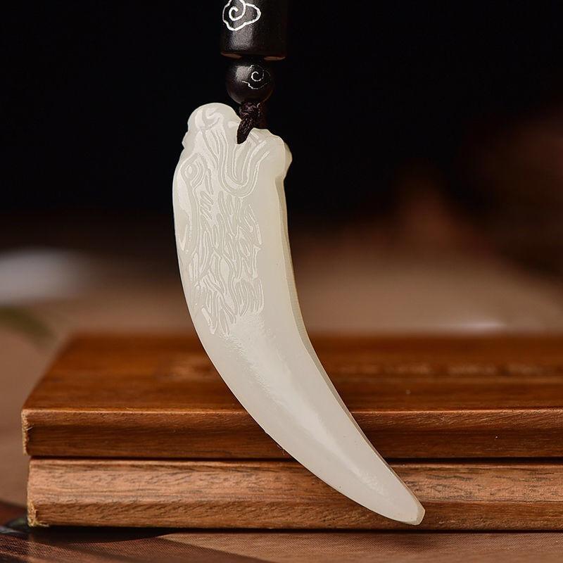 

Кулон Резной Клык Волка Синий и Белый Клык Волка Ожерелье для Мужчин и Женщин 50CM