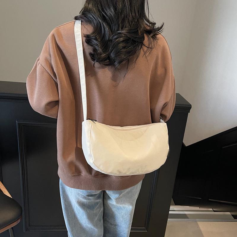 Casual Messenger Bag 2025 New Simple Large-capacity Foreign-style Underarm Pillow Bag Casual Personalized Women's Bag Shoulder Bag