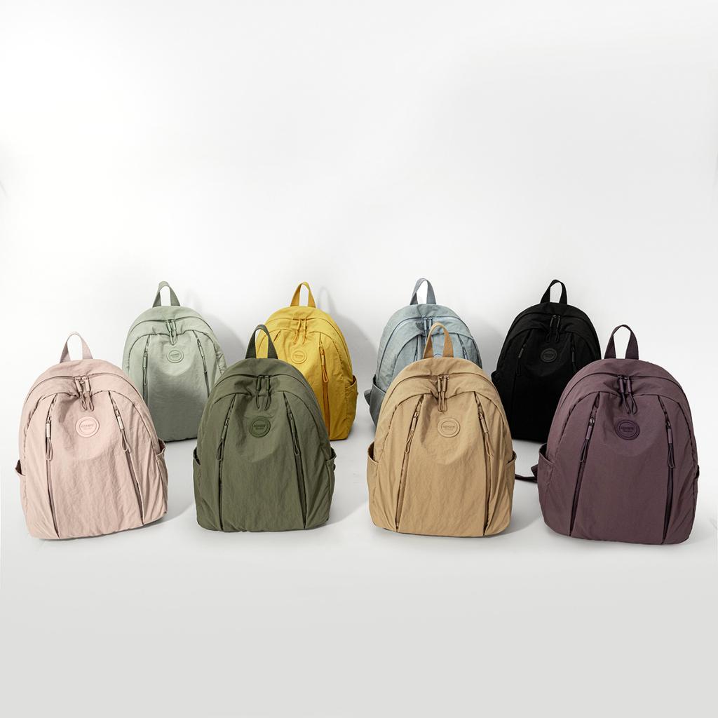 Fashionable and Versatile Travel Small Backpack for Men and Women Commuting Casual Students Class Backpack School Bag