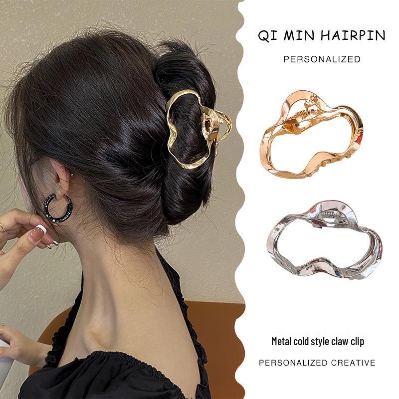 2022 Summer Non-slip Large Shark Hair Clip for Women