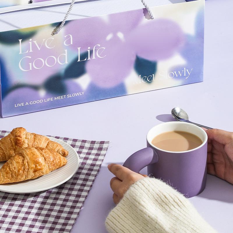 Gut Leben mit Keramik-Paaren mit Tasse Weihnachtsbecher Geschenkbox-Set Geschenke Hochwertige Wasserbecher Souvenir