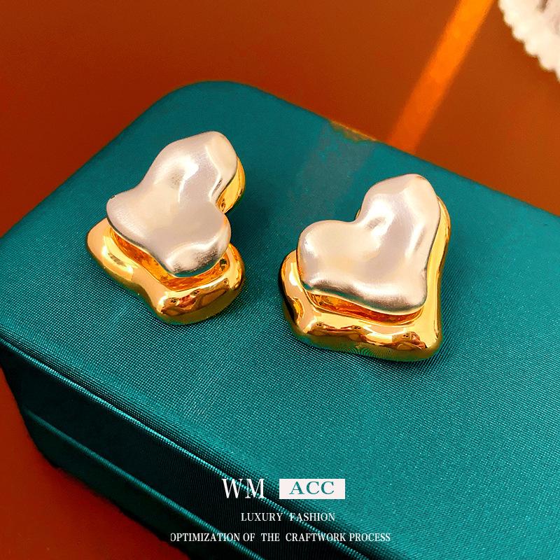 Medieval Vintage Silver Needle Earrings, Temperament Light Luxury Court Style Pearl Earrings Versatile High-end Retro Earrings