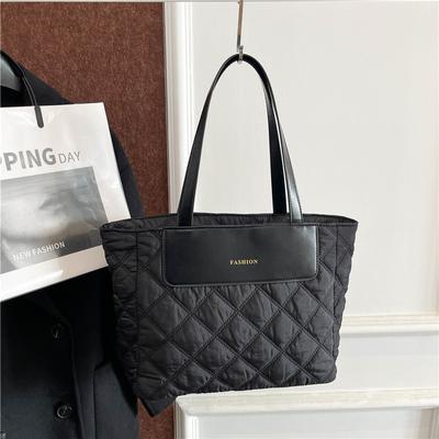 Handtasche mit großem Fassungsvermögen für den Weg zur Arbeit, hochwertig, Damen, Daunenstruktur, Nische, vielseitig, Schultertasche