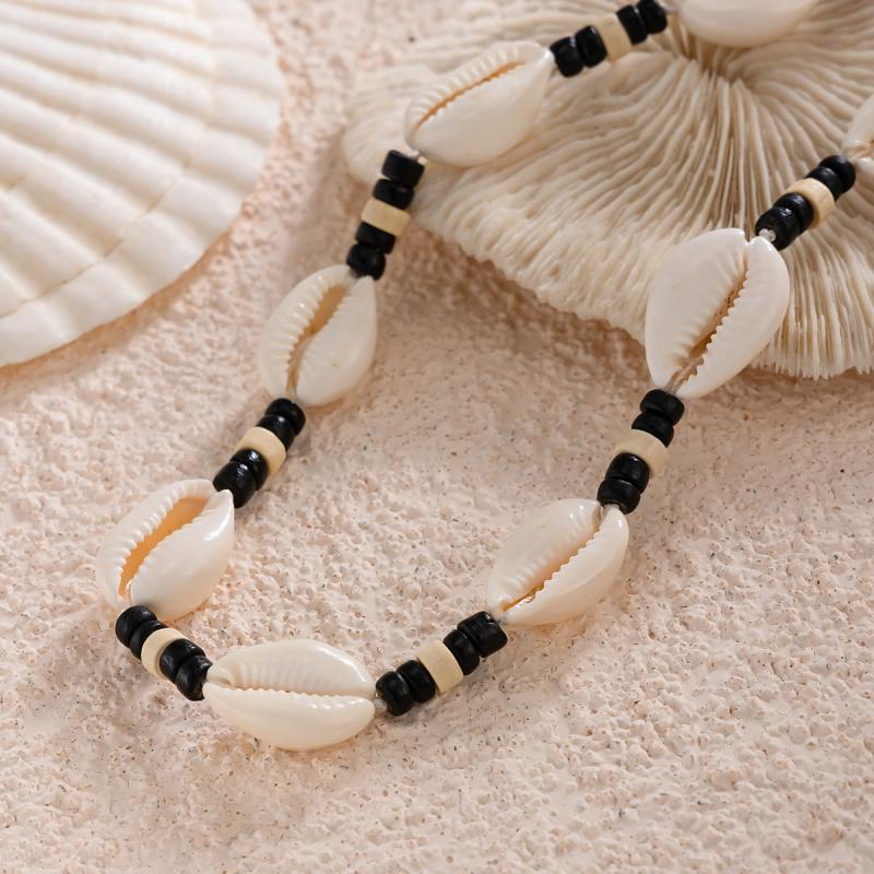2025 New European and American Summer Beach Shell Handmade Necklace Versatile Fashion Minimalist Style Collar