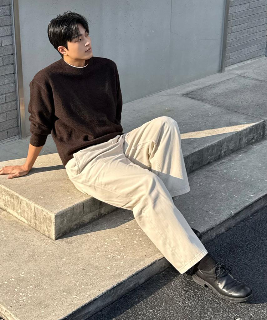 MINDBRIDGE Semi-Wide Denim-Like Full Elastic Waist Cream Pants