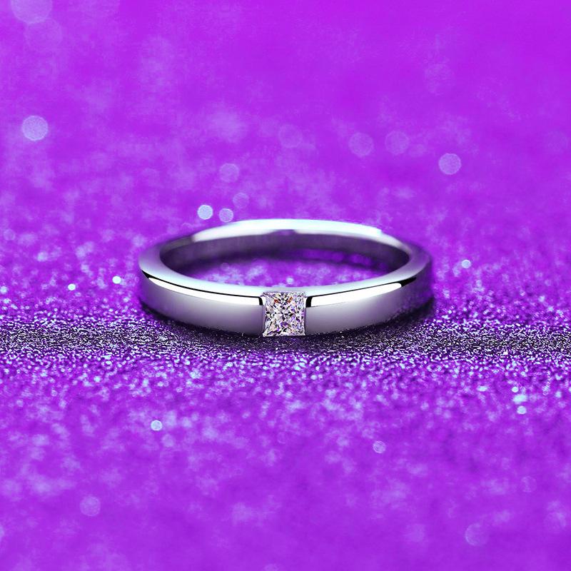Xiaohongshu Simple Princess Cut Moissanite Sterling Silver Ring - Elegant Gift for Her
