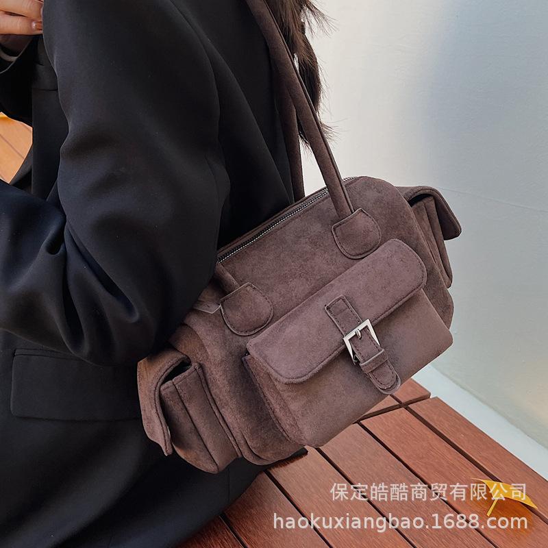 Large Capacity Bag Women's Autumn and Winter Retro 2025 New Versatile Shoulder Armpit Bag Casual Fashion Commuter Pillow Bag