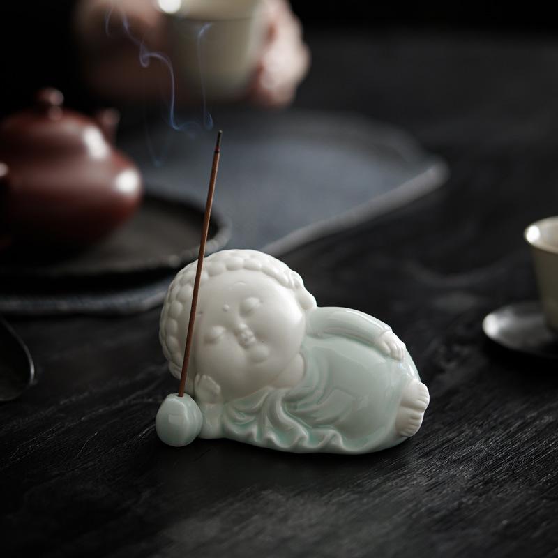 Blue and White Porcelain Buddha Incense Holder - Multiple Styles for Home Decor and Tea Ceremony.