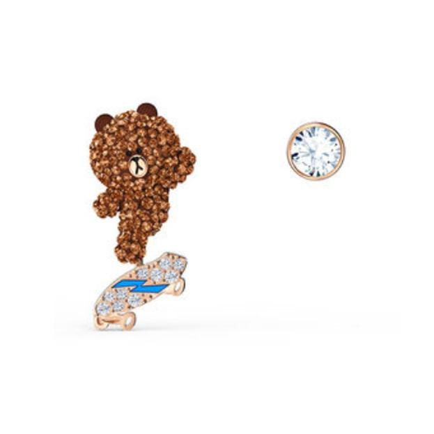 

Swarovski Line Friends Vitality Brown Bear Earrings Women Earrings 5514438 Box (Random Color),Coffee