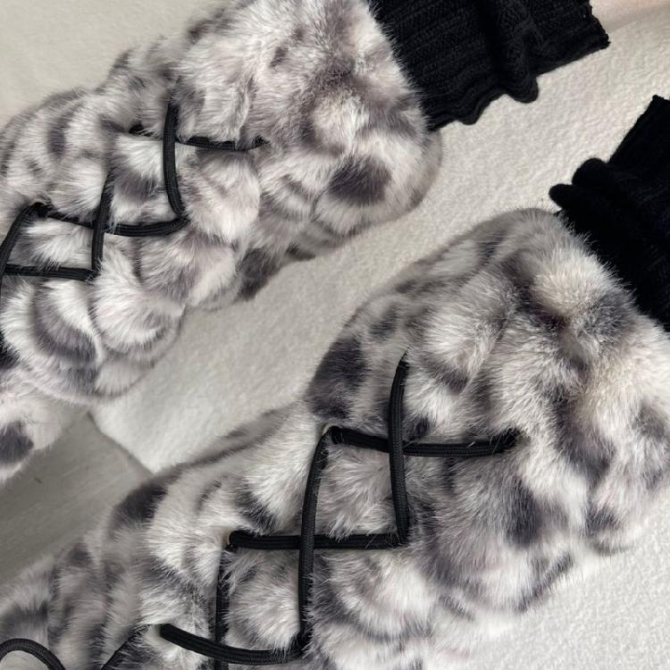 Dicke Damen-Beinwärmer für kühles Wetter aus Kunstpelz mit Plüsch-Leopardenmuster und gekreuzter Schnürung, Warme Stiefelüberzieher Socken für Lagenlook