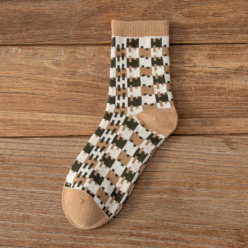 Women's Spring and Autumn Thickened Warm Wool Socks, Trendy Socks, Mid-calf Socks, Cartoon Bear Jacquard Women's Socks