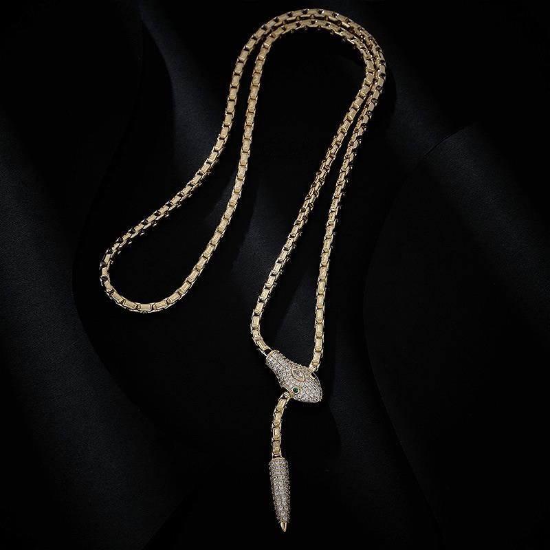 Heavy industry collarbone chain, high-grade zircon pull rope snake necklace, versatile neck chain