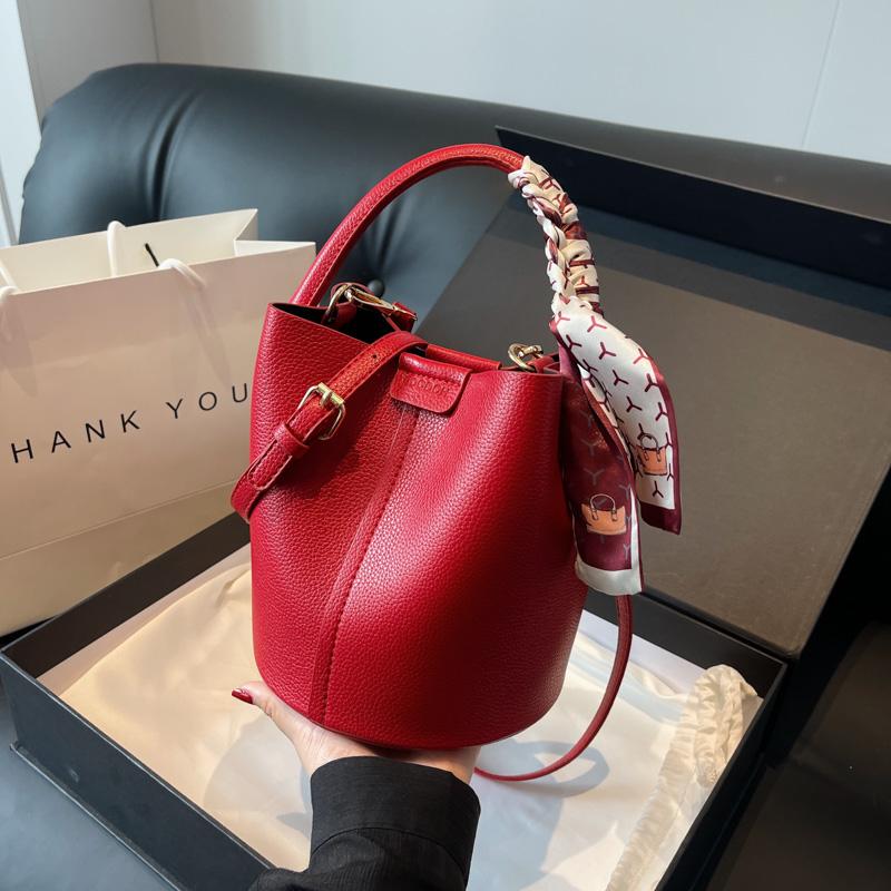 Bucket Type Sewing Thread Shoulder Bags Solid Interior Compartment 2026 High Quality Bags for Women Hasp Pu Women's Handbags