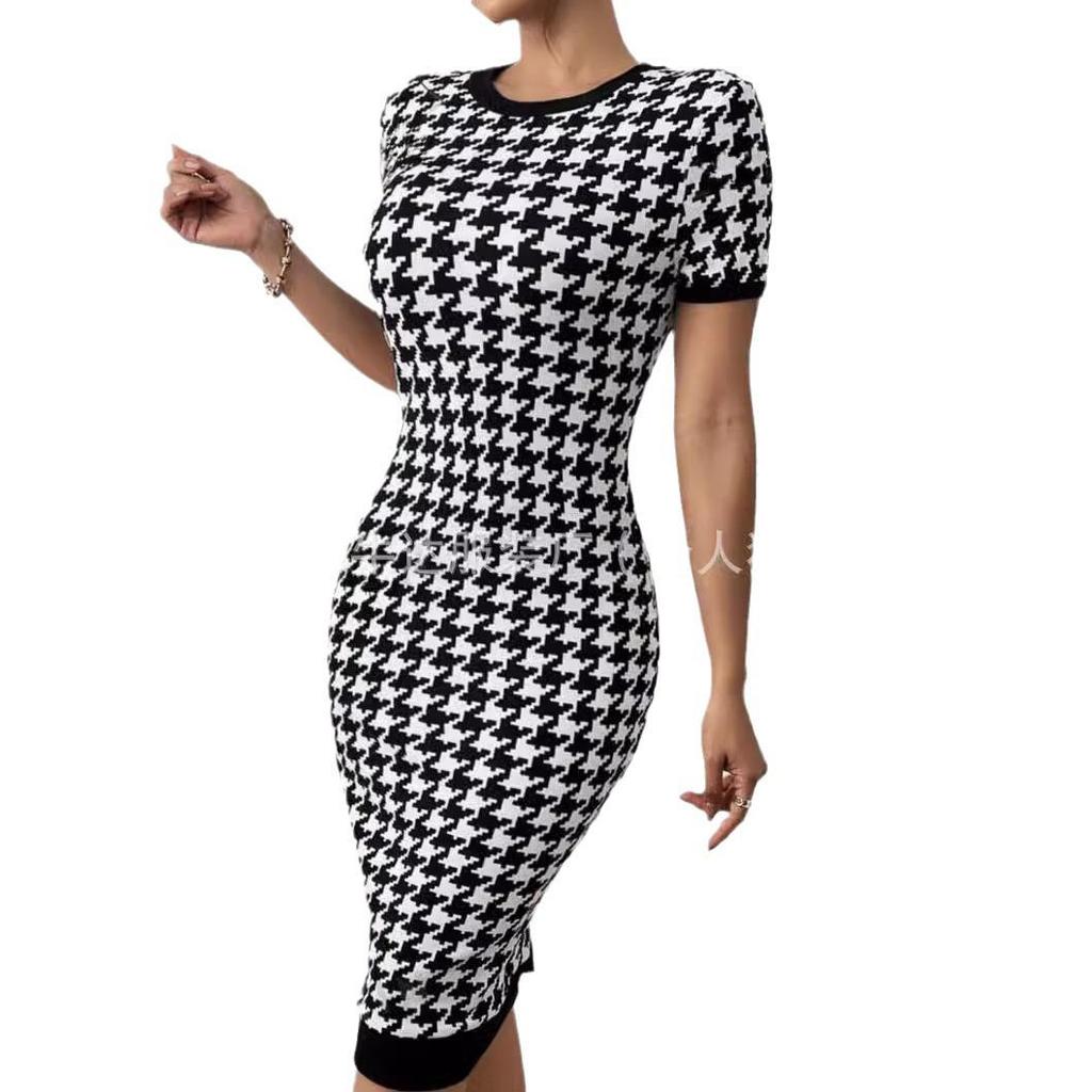 2024 Spring European & American Houndstooth Midi Dress – Hip-Hugging Long-Sleeve