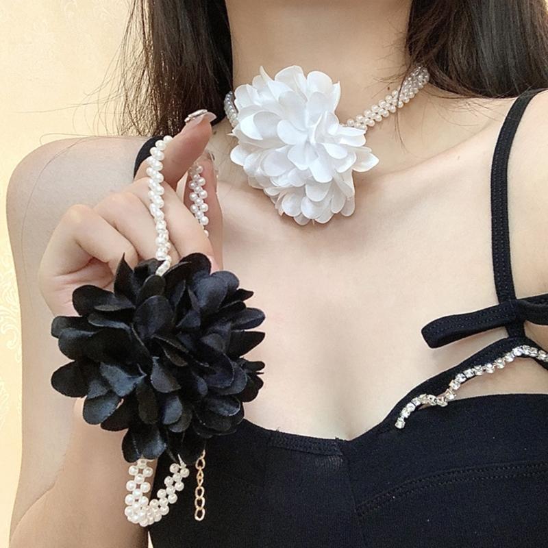 Stylish Double Layer Necklace Floral Choker Imitation Pearls Choker Vintage Neck Jewelry Elegant Flower Choker for Women