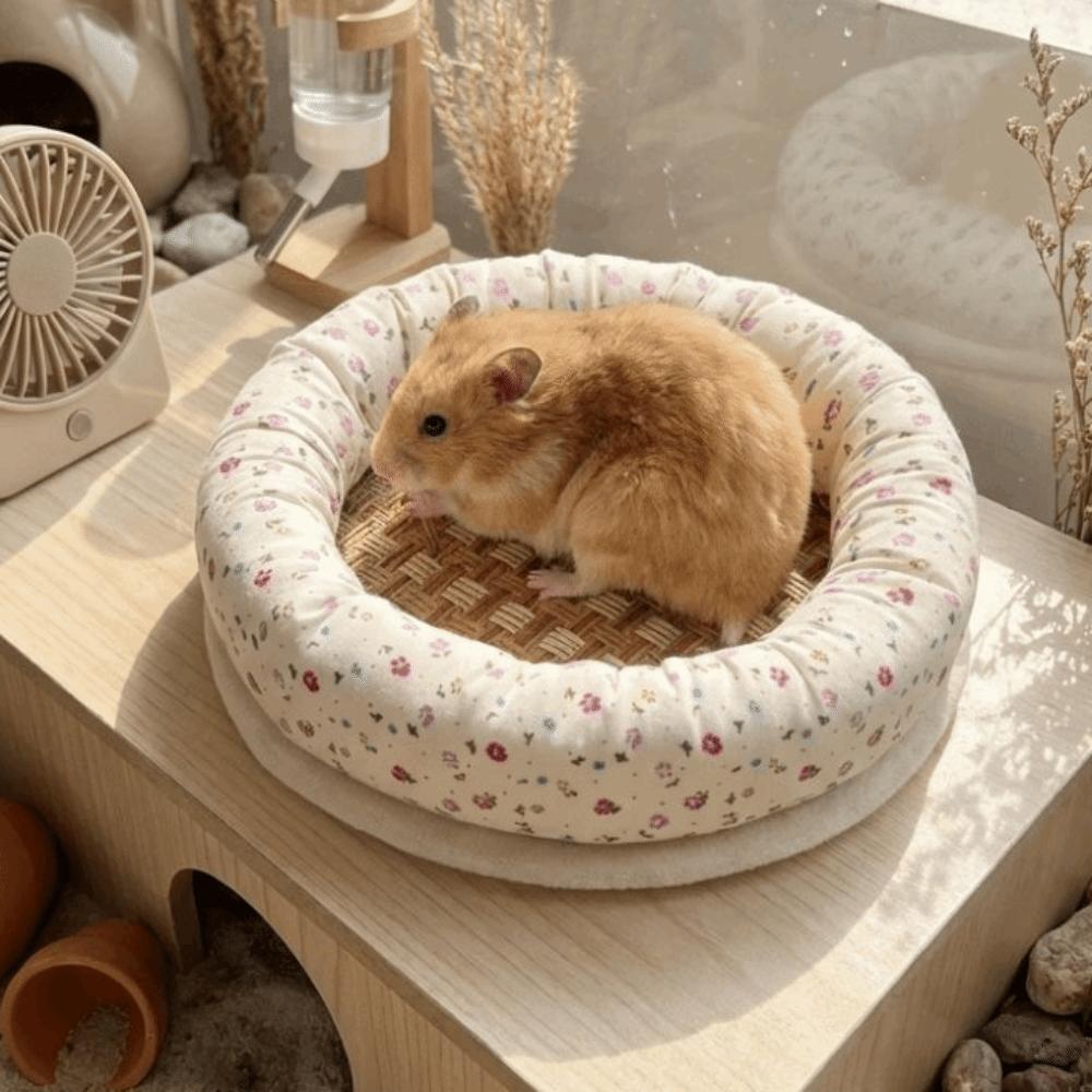 Round Summer Hamster Pad Breathable Golden Bear Cool Nest Hamster Nest Mat  Pet Supplies