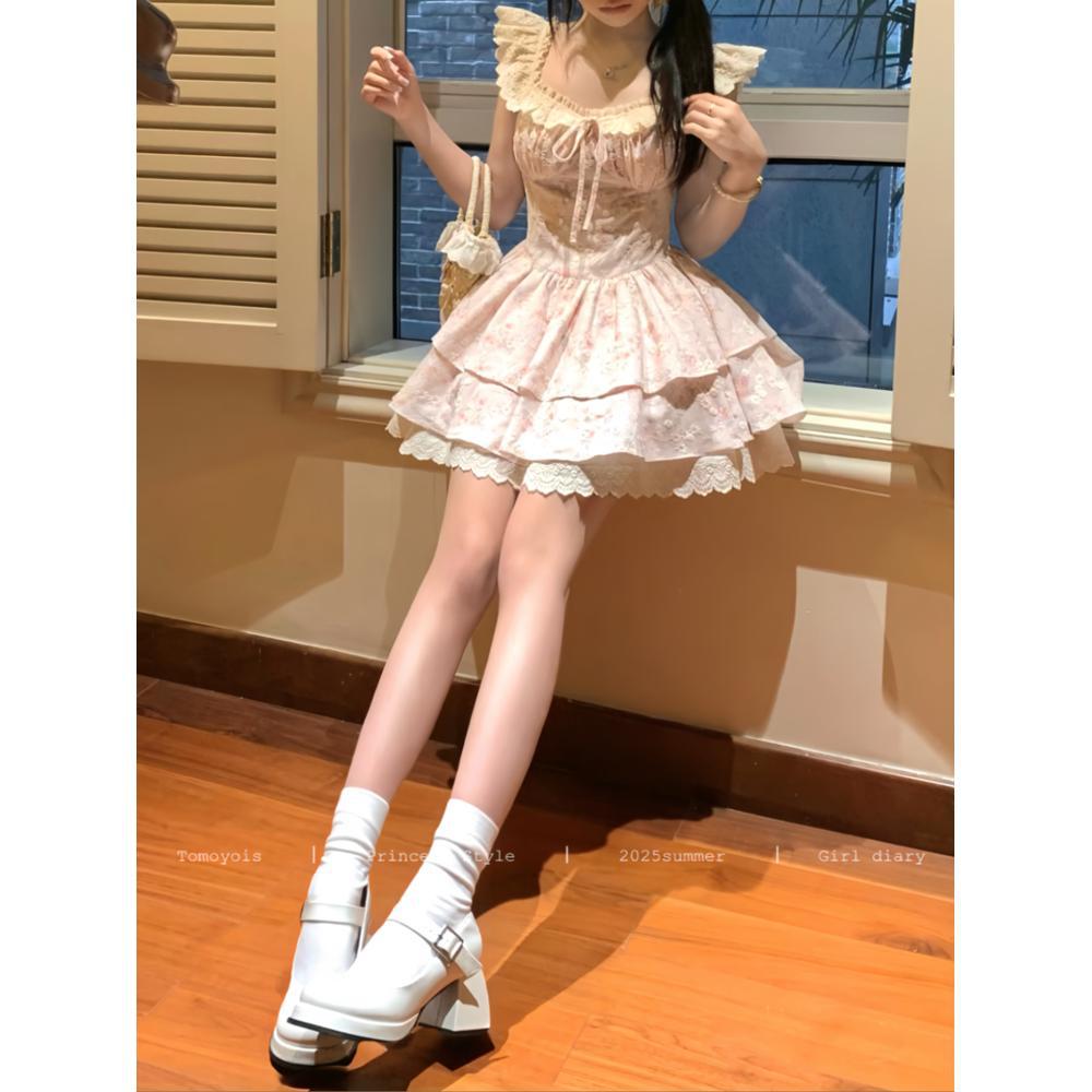 Summer sweet and gentle wind lace floral small flying sleeves splicing A word princess puffy dress dress waist and thin
