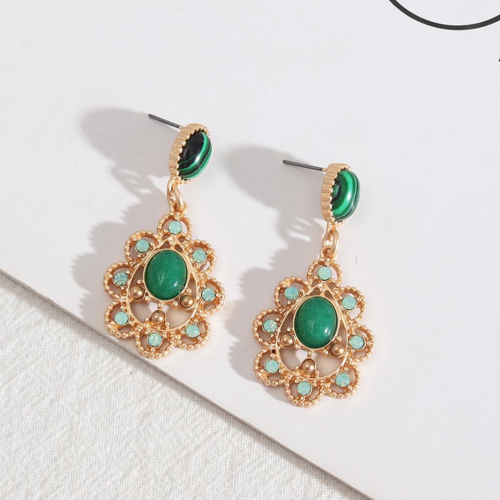 Trend Design European and American Jewelry, Retro Court Style Personalized Trend Style Hollow Fashion Medieval Earrings Women