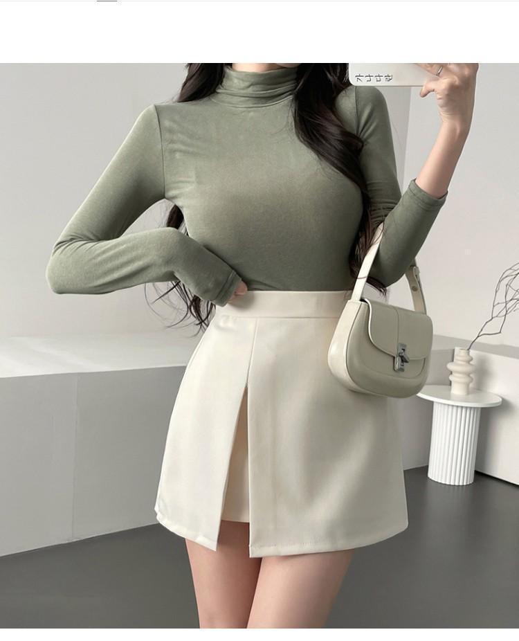 Korean Dongdaemun Women's Slim-Fit Cashmere High Neck Long Sleeve T-Shirt - Soft, Smooth, and Figure-Flattering