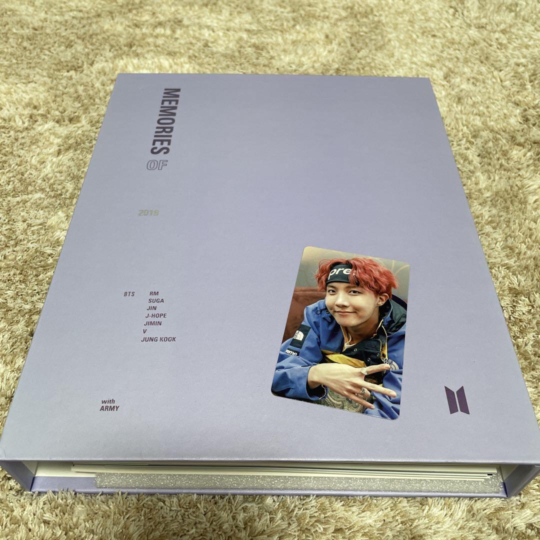 

[USED] MEMORIES OF 2019 Photobook with Trading Cards