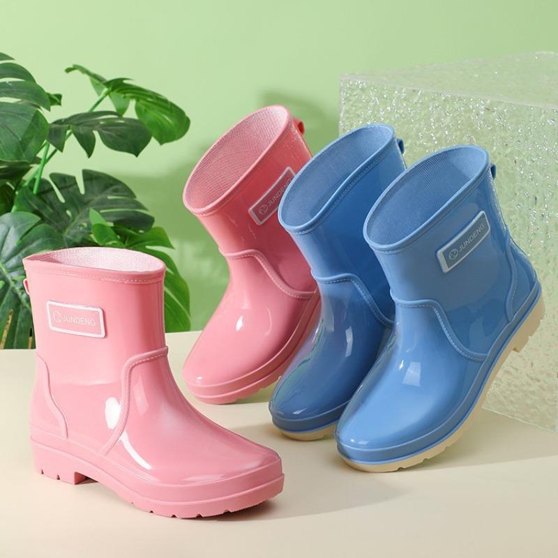 Short spring and autumn fashion exquisite women's shoes women's short rain shoes kitchen water shoes non-slip mother women's rubber shoes foot boots