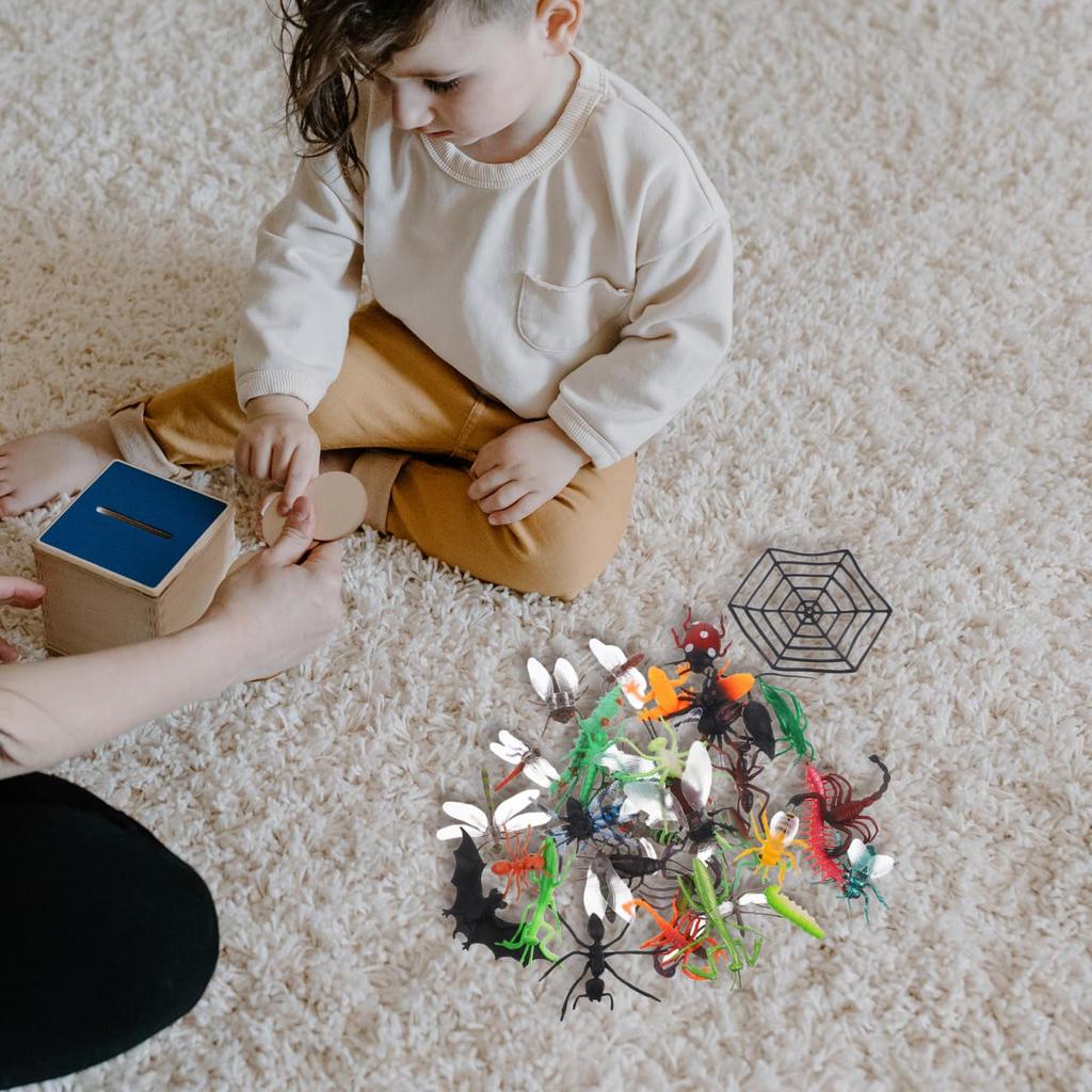 STOBOK 39 Pieces Miniature Insect Toys, Realistic Bug Figures, Educational Insect Models, Collectibles, Perfect for Party Decorations