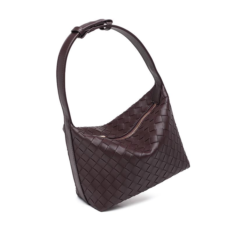 2024 New High-End Woven Handbag: Autumn/Winter Women's Bento Lunch Box Underarm Bag