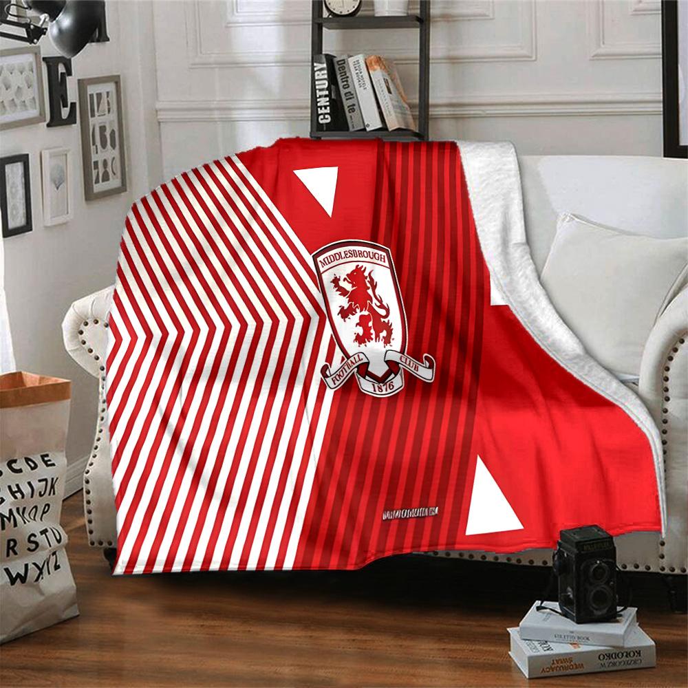 Middlesbrough Football Club Crest Flannel Blanket, Soft Polyester, Modern Design, All-Season for Camping, Travel, Gifts for holidays or birthdays